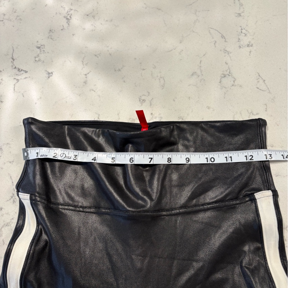 SPANX Faux Leather Side Stripe Legging Size M - Picture 6 of 8